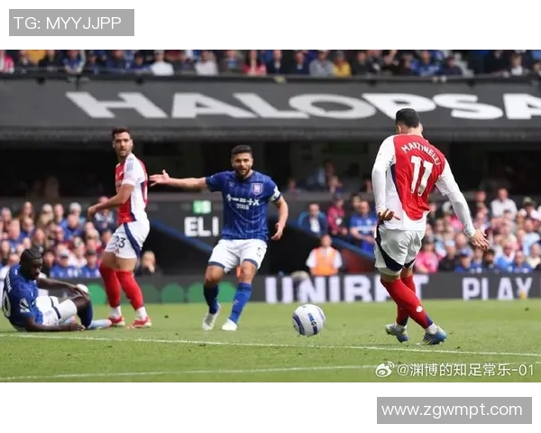 英超激战切尔西十人应战顽强逼平阿森纳展现斗志与韧性